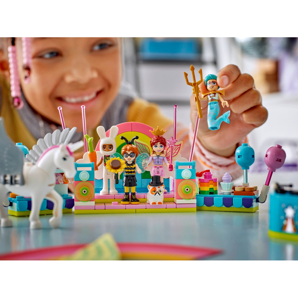 Конструктор LEGO Friends Костюмована вечірка з єдинорогом та феєю (42661) - зображення 10
