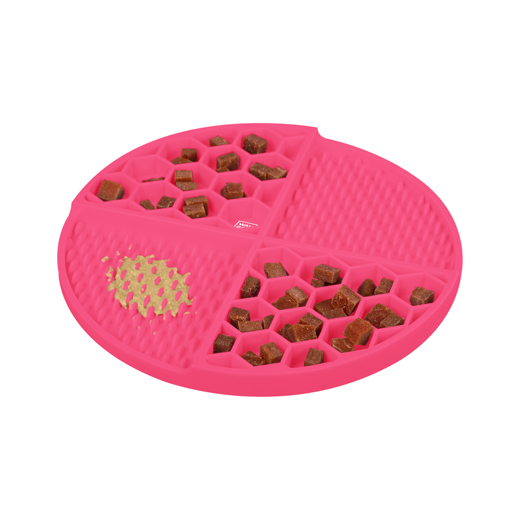 Універсальний посуд для тварин WAUDOG Silicone Килимок для злизування 21х21х3 см рожевий (23507) - изображение 4