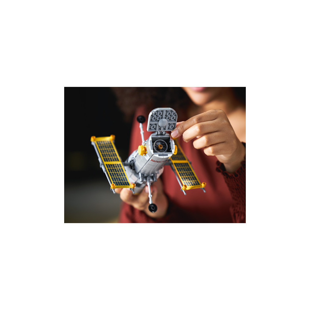 Конструктор LEGO Icons NASA: Космічний шатл "Діскавері” (10283-) - зображення 5