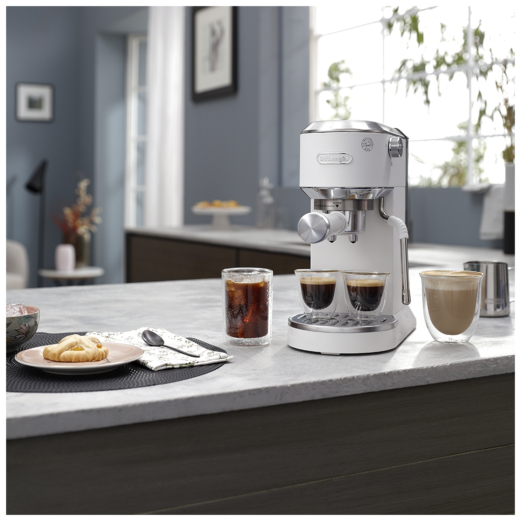 Ріжкова кавоварка еспресо DeLonghi EC 890.WI - зображення 8