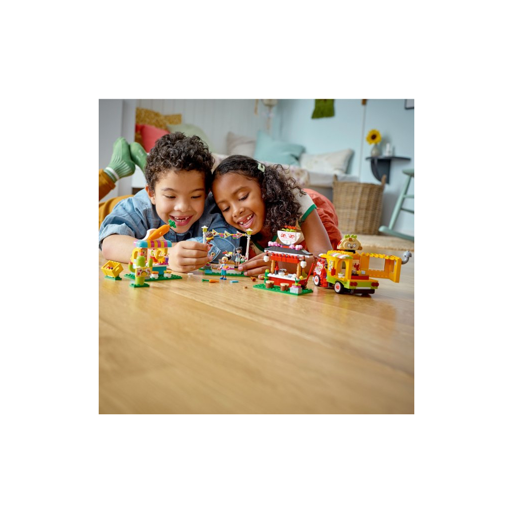 Конструктор LEGO Friends Ринок вуличної їжі 592 деталі (41701) - зображення 3