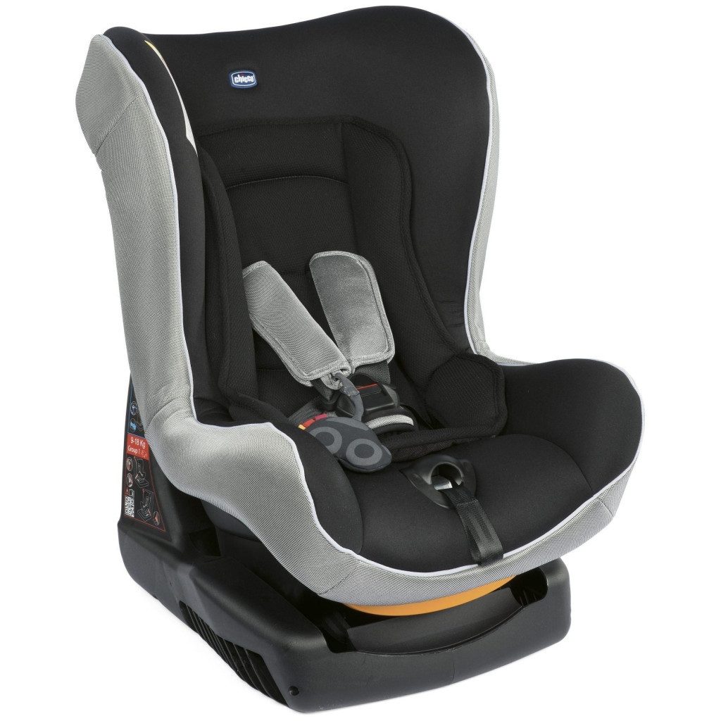 Автокрісло Chicco Cosmos Чорне (79176.31.07) - зображення 1