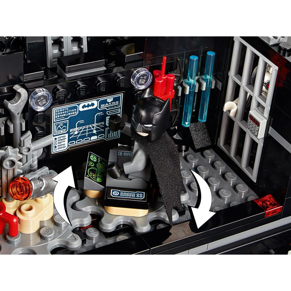 Конструктор LEGO Super Heroes Мобільна база Бетмена 743 деталі (76160) - зображення 10