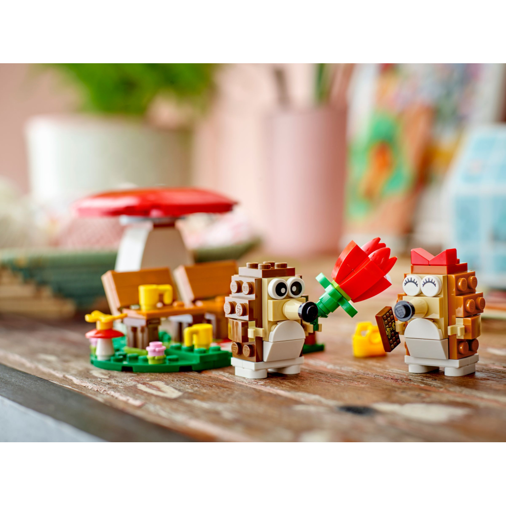 Конструктор LEGO Iconic Романтичний пікнік їжачків (40711) - зображення 10