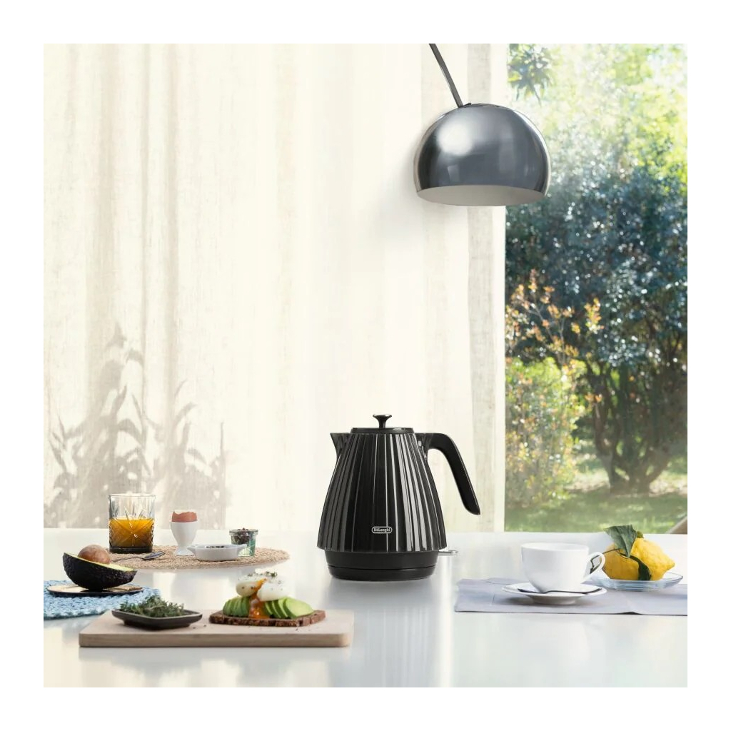 Електрочайник DeLonghi KBD 2001 BK (KBD2001BK) - зображення 5