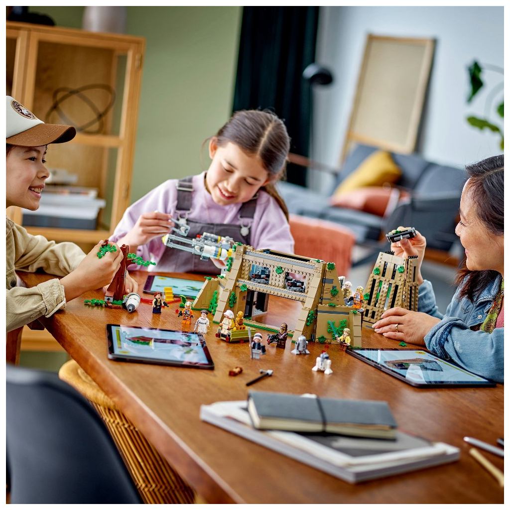 Конструктор LEGO Star Wars База повстанців Явін 4, 1066 деталей (75365) - зображення 3