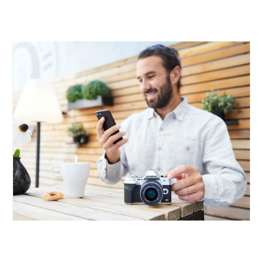 Цифровий фотоапарат Olympus E-M10 mark IV Pancake Zoom 14-42 mm Kit silver (V207132SE000) - зображення 9