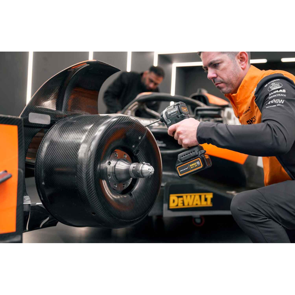 Набір електроіструментів DeWALT McLaren F1, 18V XR Li-lon, 2 шт. кейс, 2 АКБ, ЗП (DCK200MP2T) - picture 13