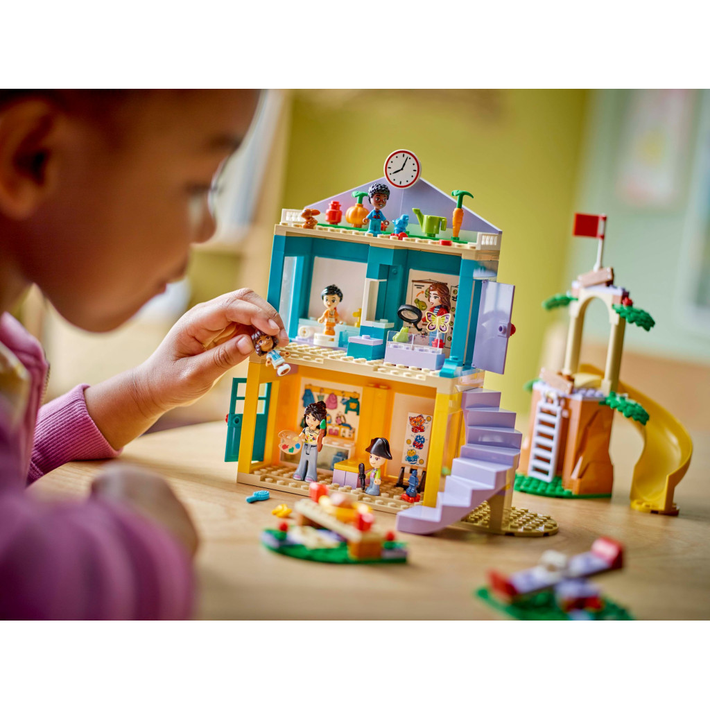 Конструктор LEGO Friends Дошкільний заклад Хартлейк-Сіті (42636) - зображення 9