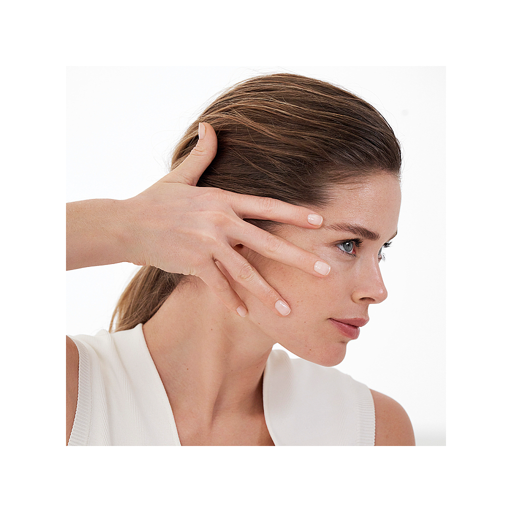 Крем для шкіри навколо очей L'Oreal Paris Revitalift Ліфтінг-догляд 15 мл (3600521823798/5011408039757) - изображение 4