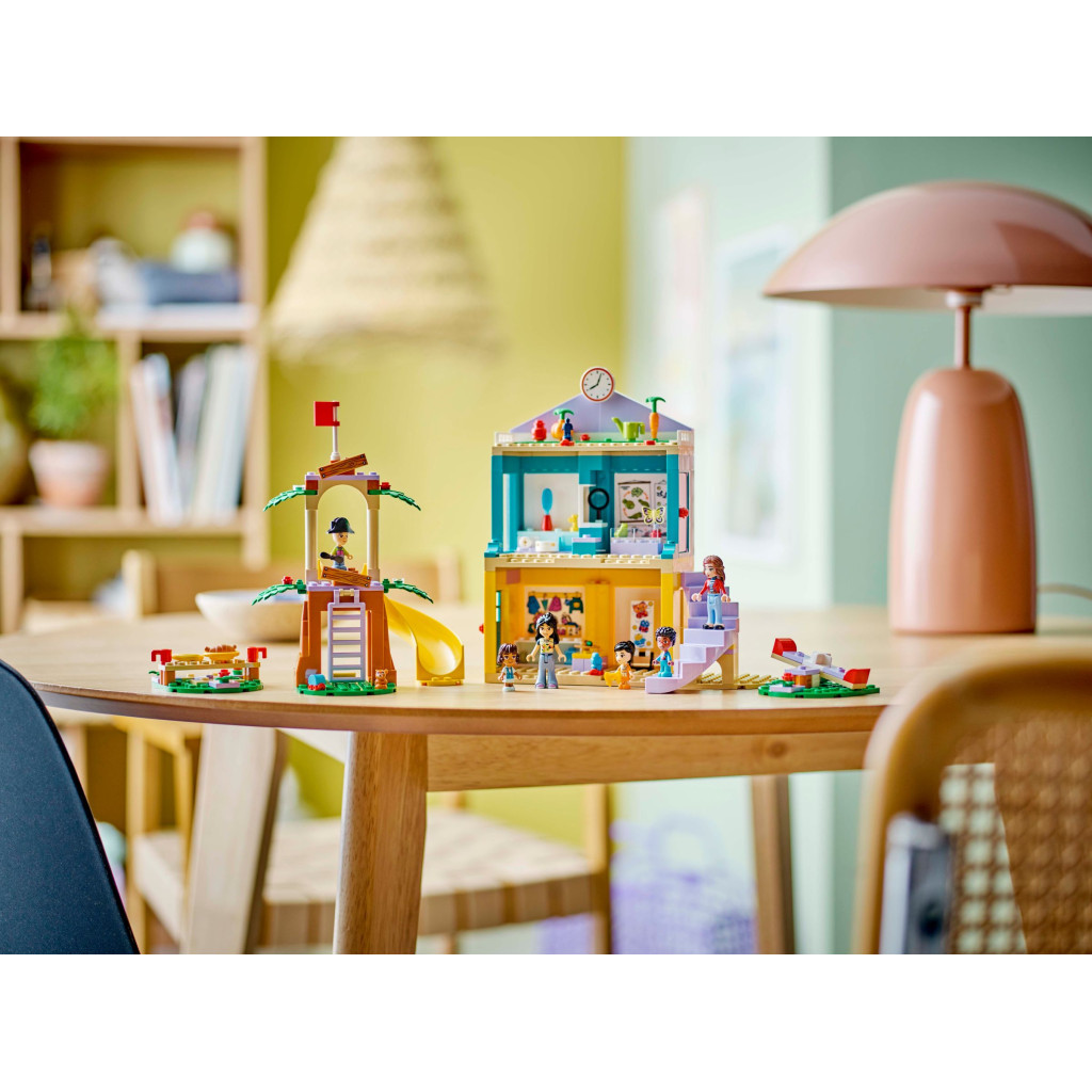Конструктор LEGO Friends Дошкільний заклад Хартлейк-Сіті (42636) - зображення 11