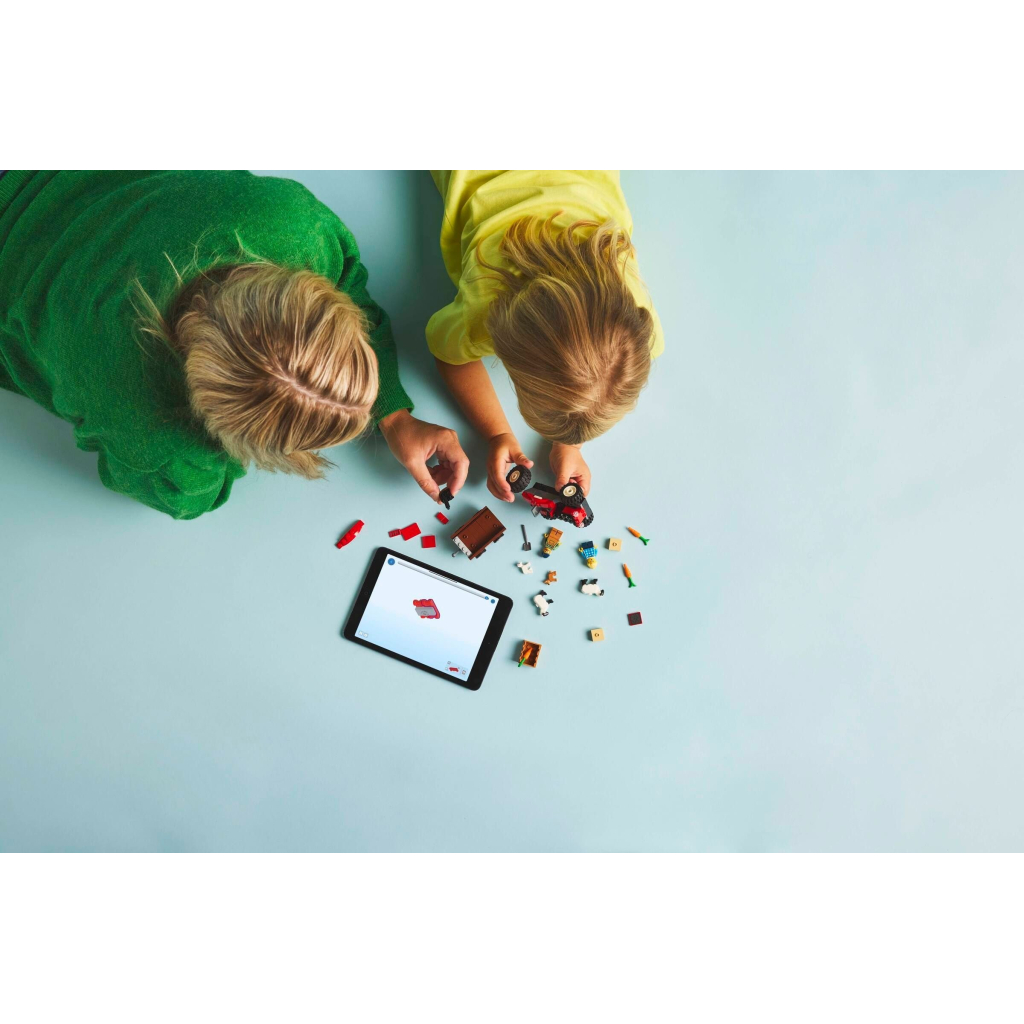 Конструктор LEGO City Червоний фермерський трактор із причепом і вівцями (60461) - зображення 9