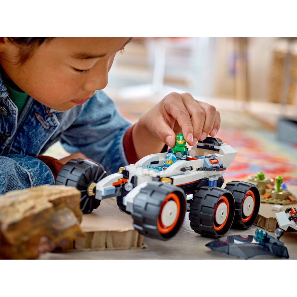 Конструктор LEGO City Космічний дослідницький всюдихід й інопланетне життя 311 деталей (60431) - зображення 9
