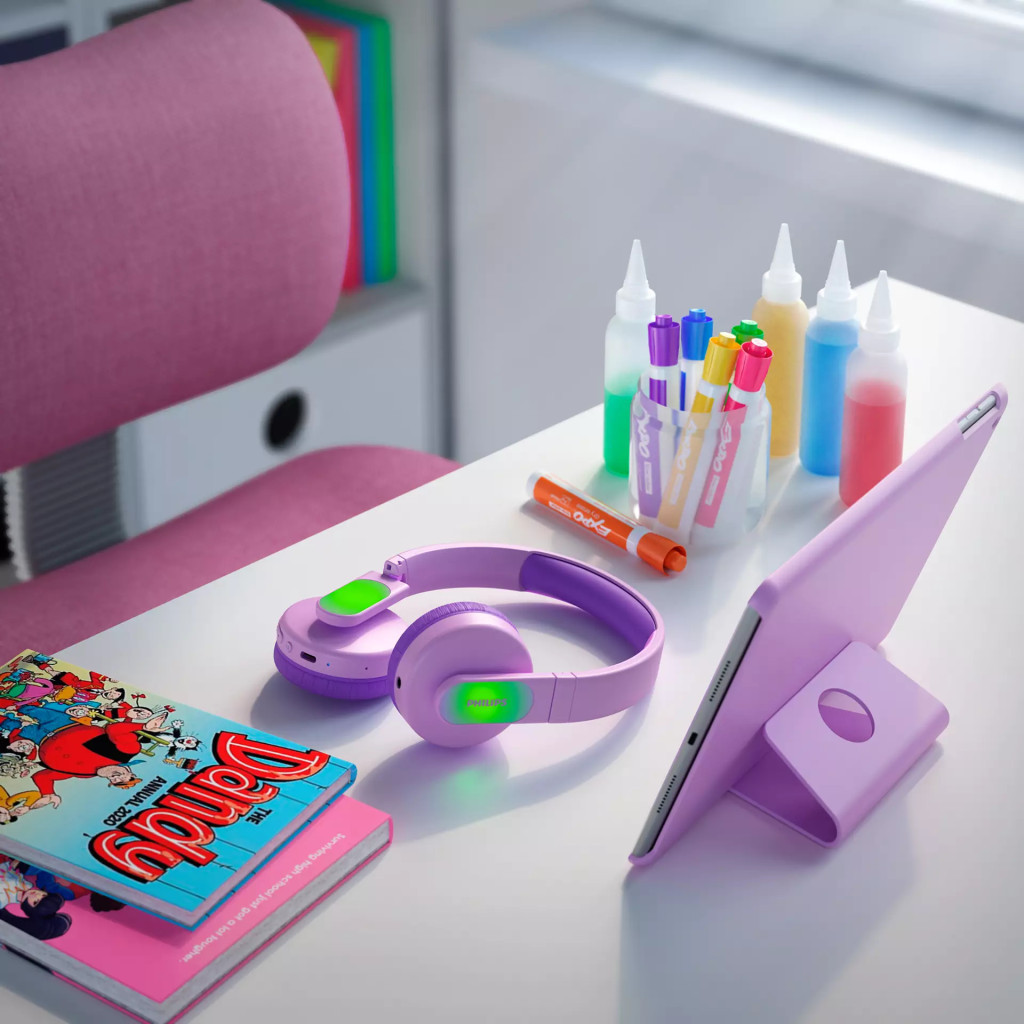 Навушники Philips Kids TAK4206 On-ear Colored light panels Wireless Pink (TAK4206PK/00) - зображення 3