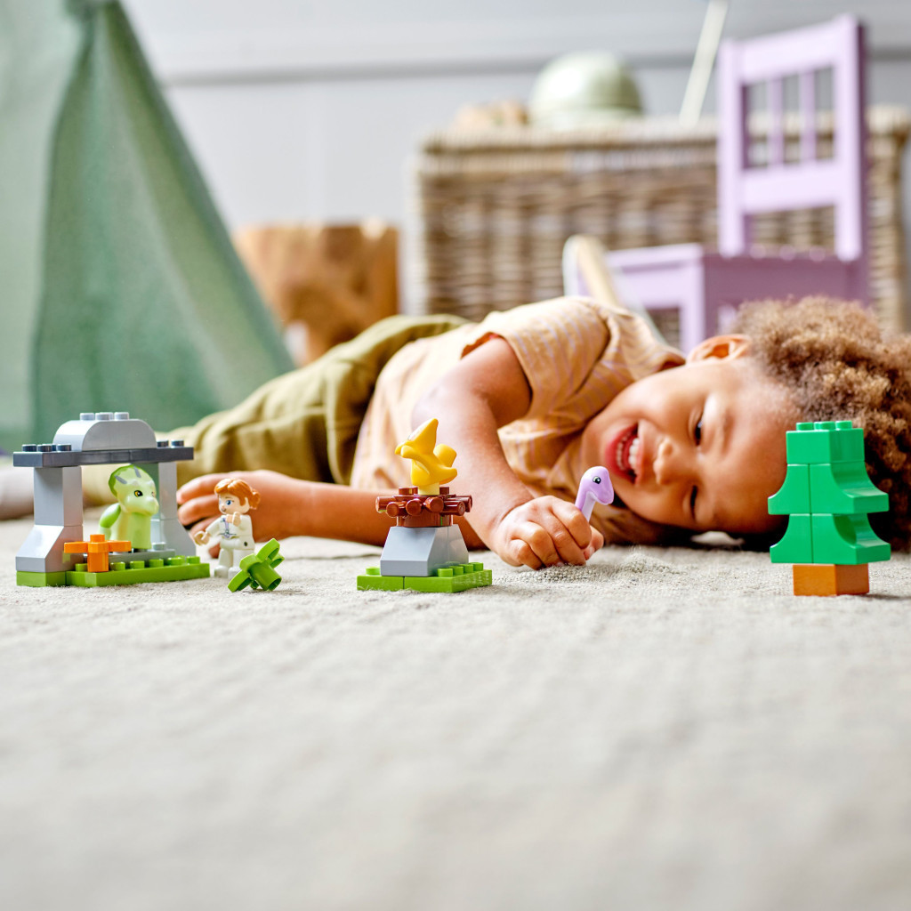 Конструктор LEGO DUPLO Jurassic World Ясла для динозаврів 27 деталей (10938) - зображення 5