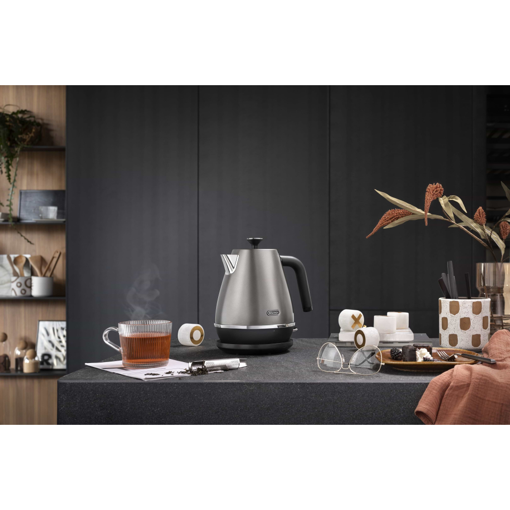 Електрочайник DeLonghi KBIN 2001 TB - зображення 7