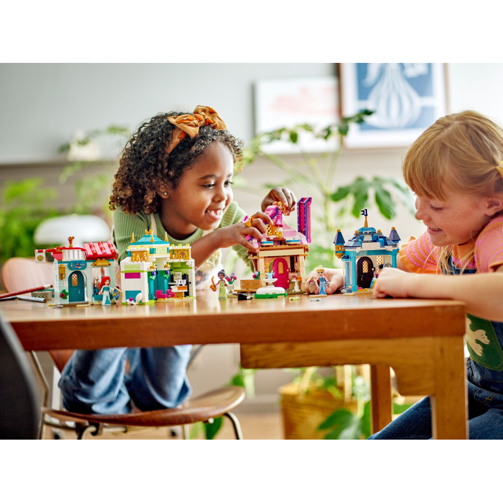 Конструктор LEGO Disney Пригода діснеївської принцеси на ярмарку 817 деталей (43246) - зображення 11