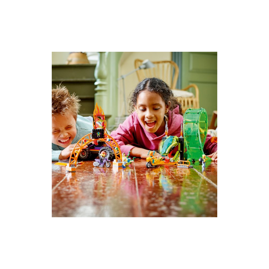 Конструктор LEGO City Stuntz Подвійна петля каскадерської арени 598 деталей (60339) - зображення 7