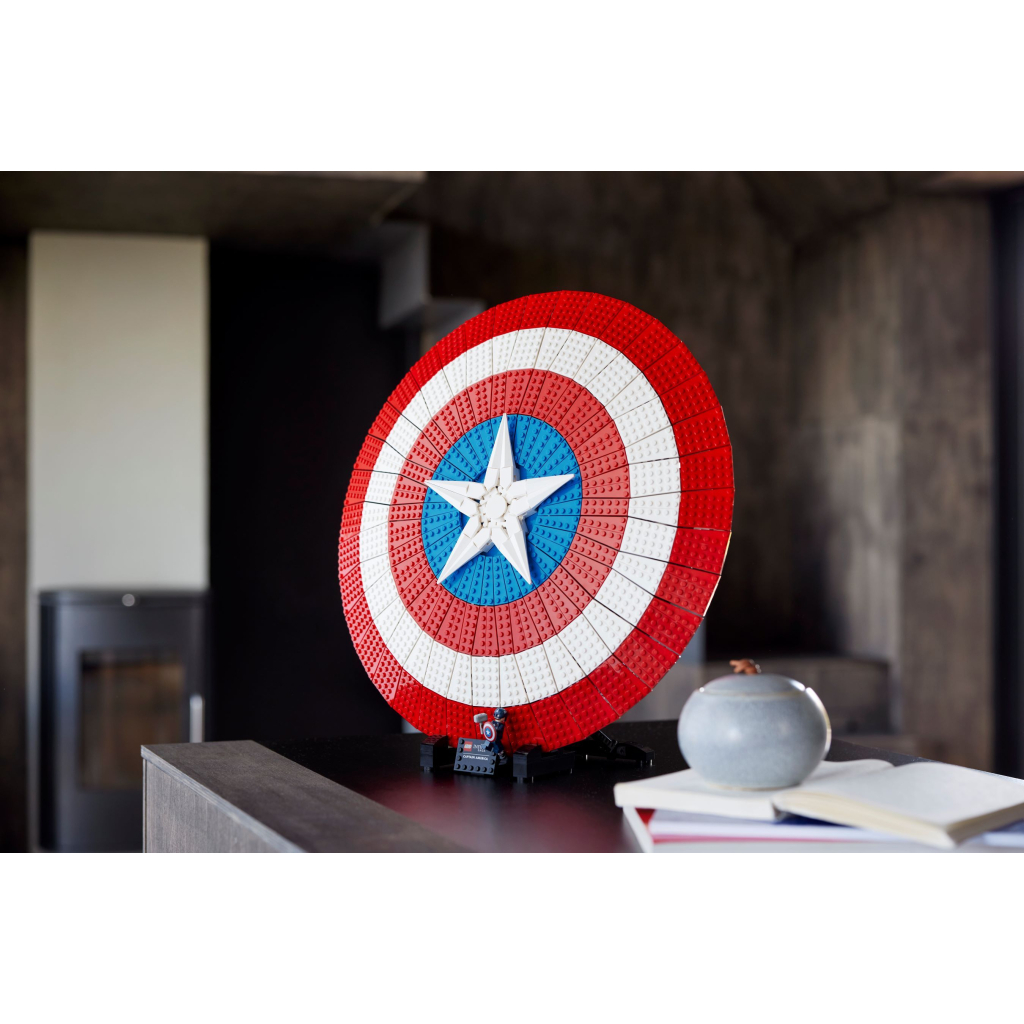 Конструктор LEGO Marvel Щит Капітана Америка 3128 деталей (76262) - зображення 10