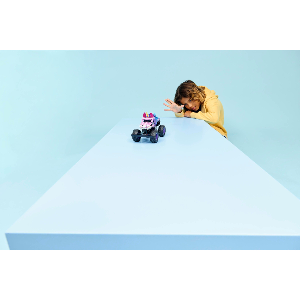 Конструктор LEGO Technic Monster Jam Sparkle Smash із функцією «Pull-Back» (42220) - зображення 11