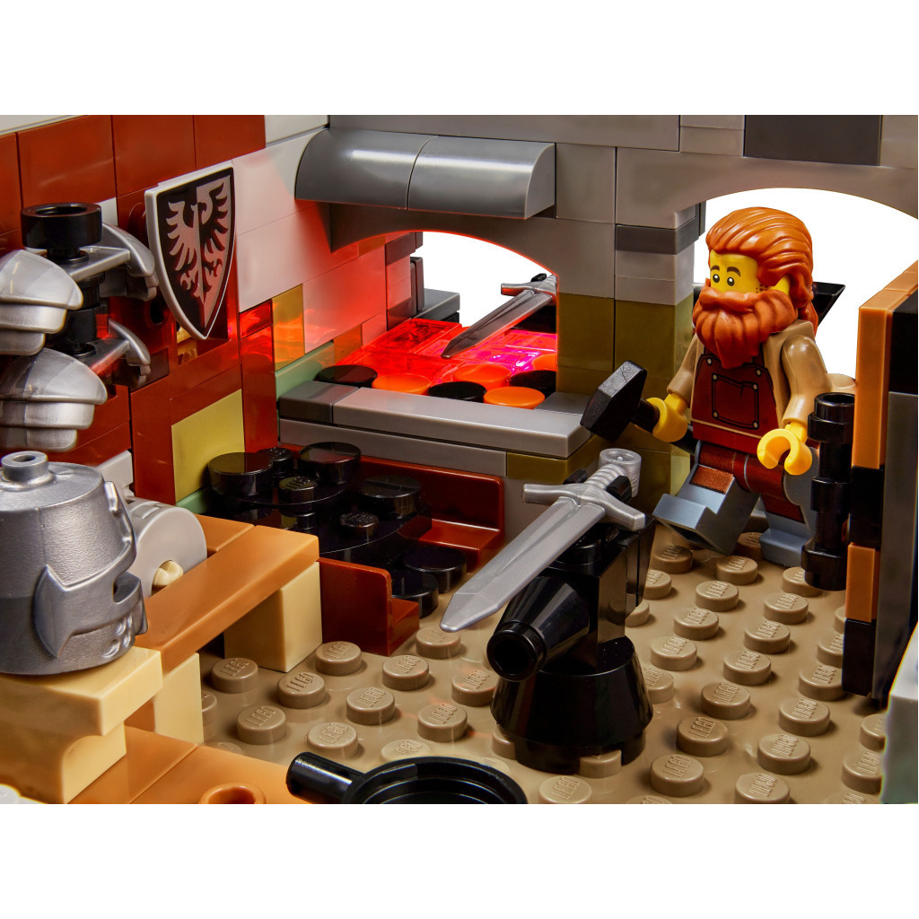 Конструктор LEGO Ideas Середньовічна кузня 2164 деталі (21325) - зображення 9