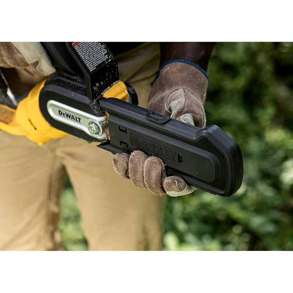 Ланцюгова пила DeWALT міні, 18 XR Li-ion 5Ah, безщіткова, шина 20 см (DCMPS520P1) - изображение 10