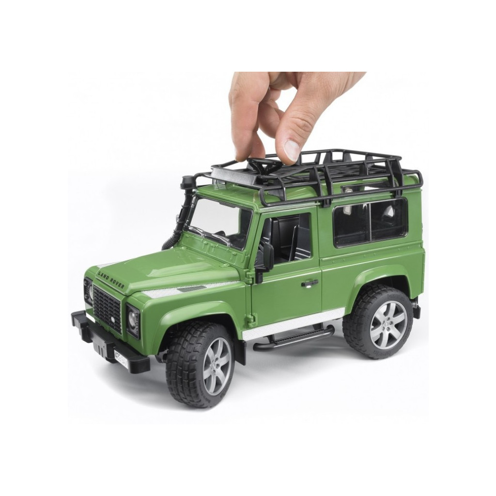Спецтехніка Bruder джип Land Rover Defender М1:16 (02590) - зображення 9