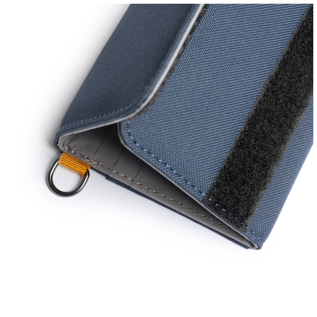 Гаманець Pacsafe RFIDsafe trifold wallet Темно-синій (11005651) - зображення 6