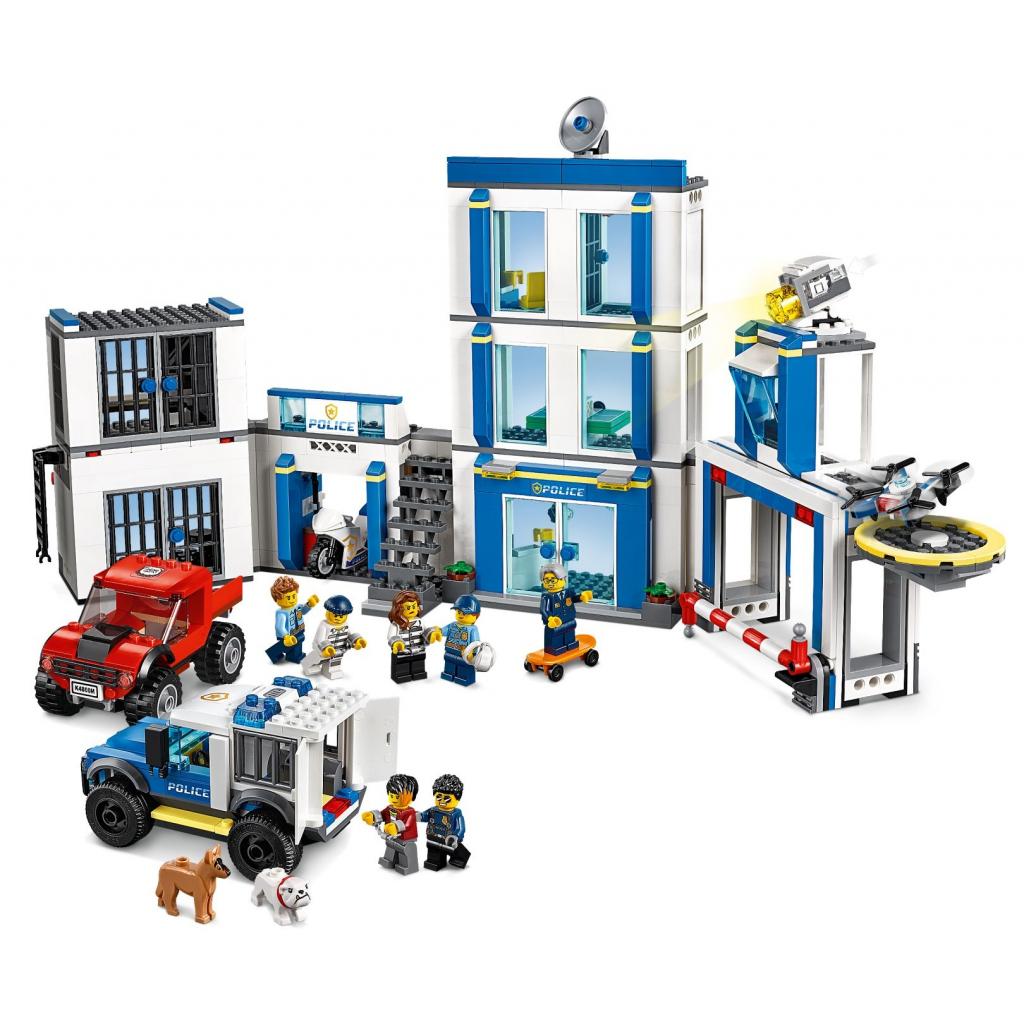 Конструктор LEGO City Police Поліцейська дільниця 743 деталі (60246) - зображення 4