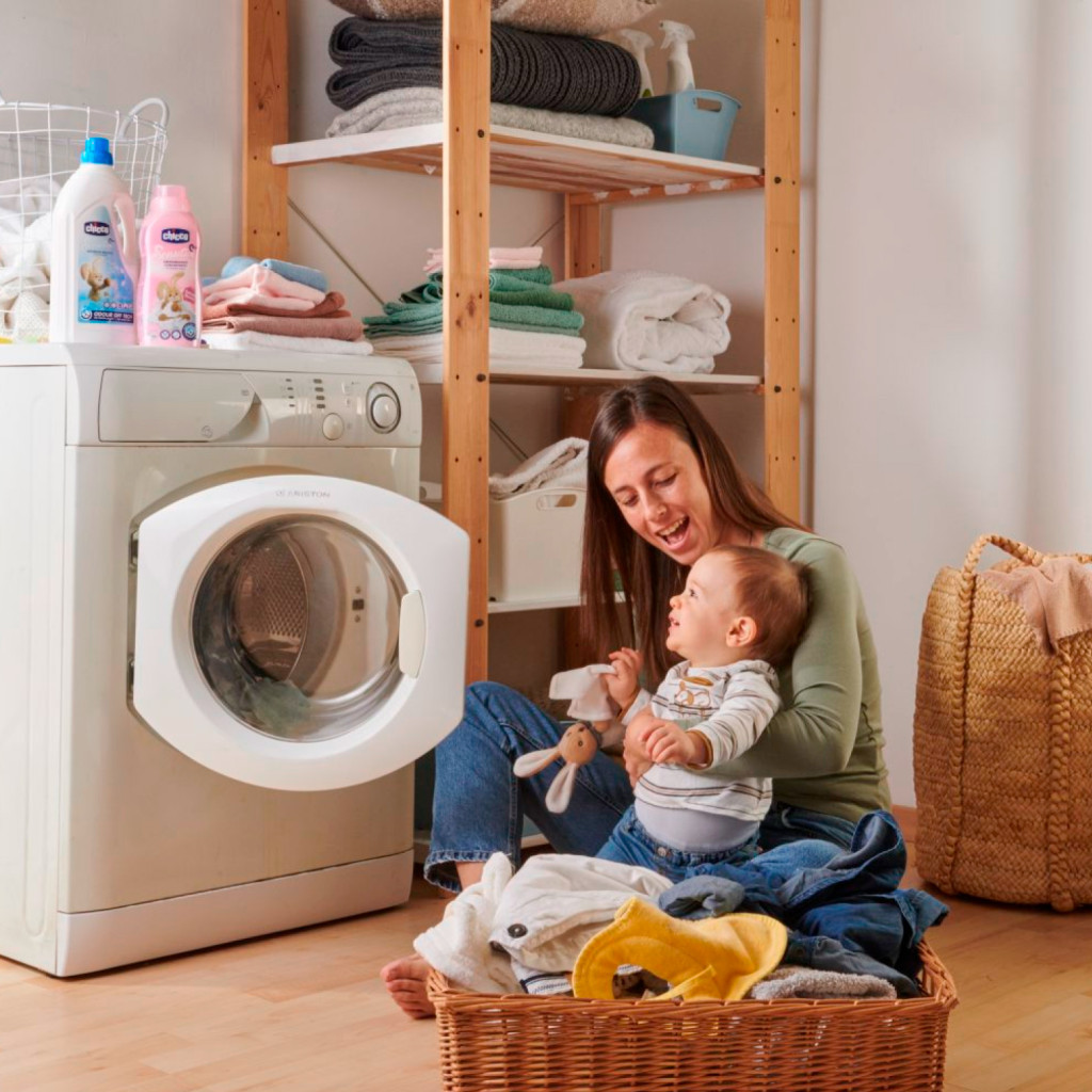 Гель для прання Chicco Sensitive для дитячих речей 1.5 л (8058664122325) - изображение 10