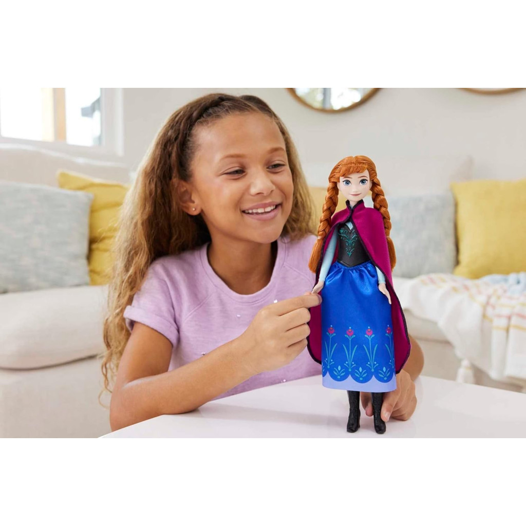 Лялька Disney Крижане серце Анна в накидці (HLW49) - зображення 6
