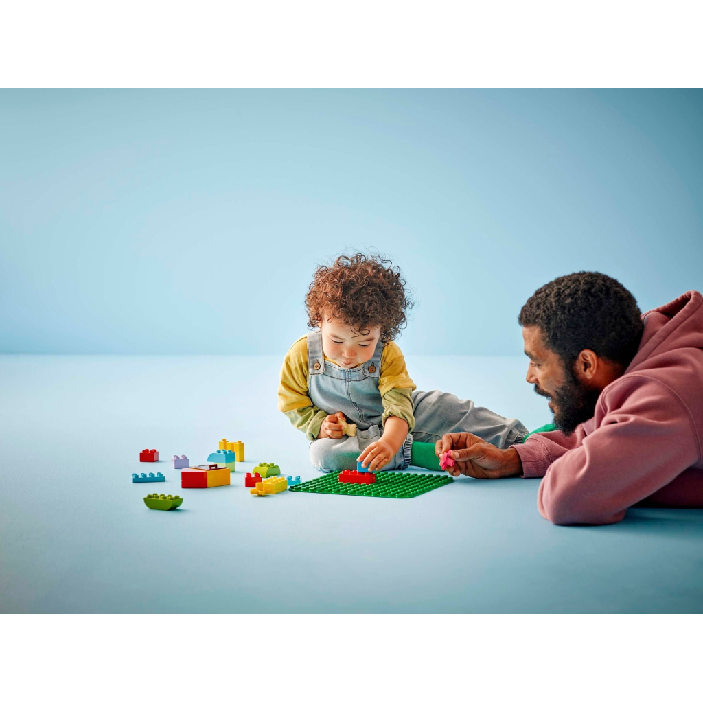 Конструктор LEGO DUPLO Classic Зелена будівельна пластина (10460) - зображення 4