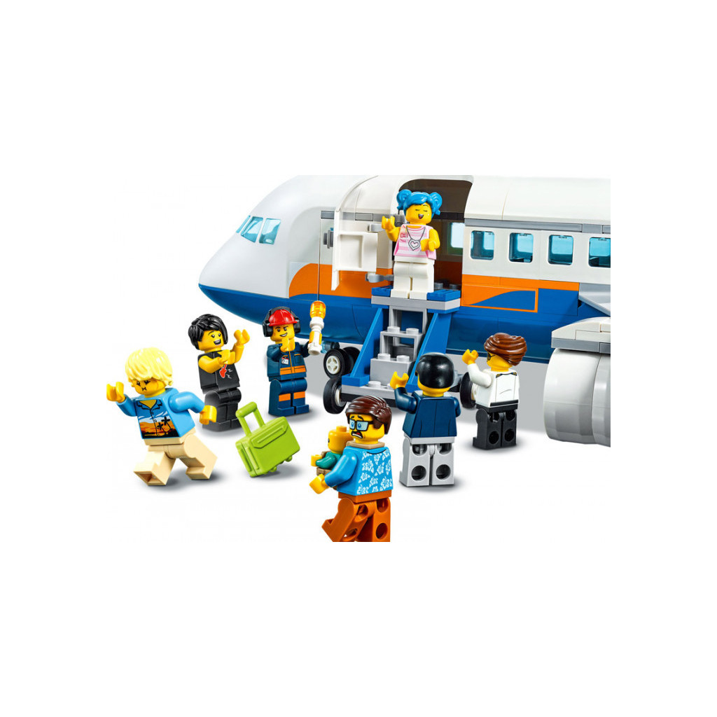 Конструктор LEGO City Пасажирський літак 669 деталей (60262) - зображення 5
