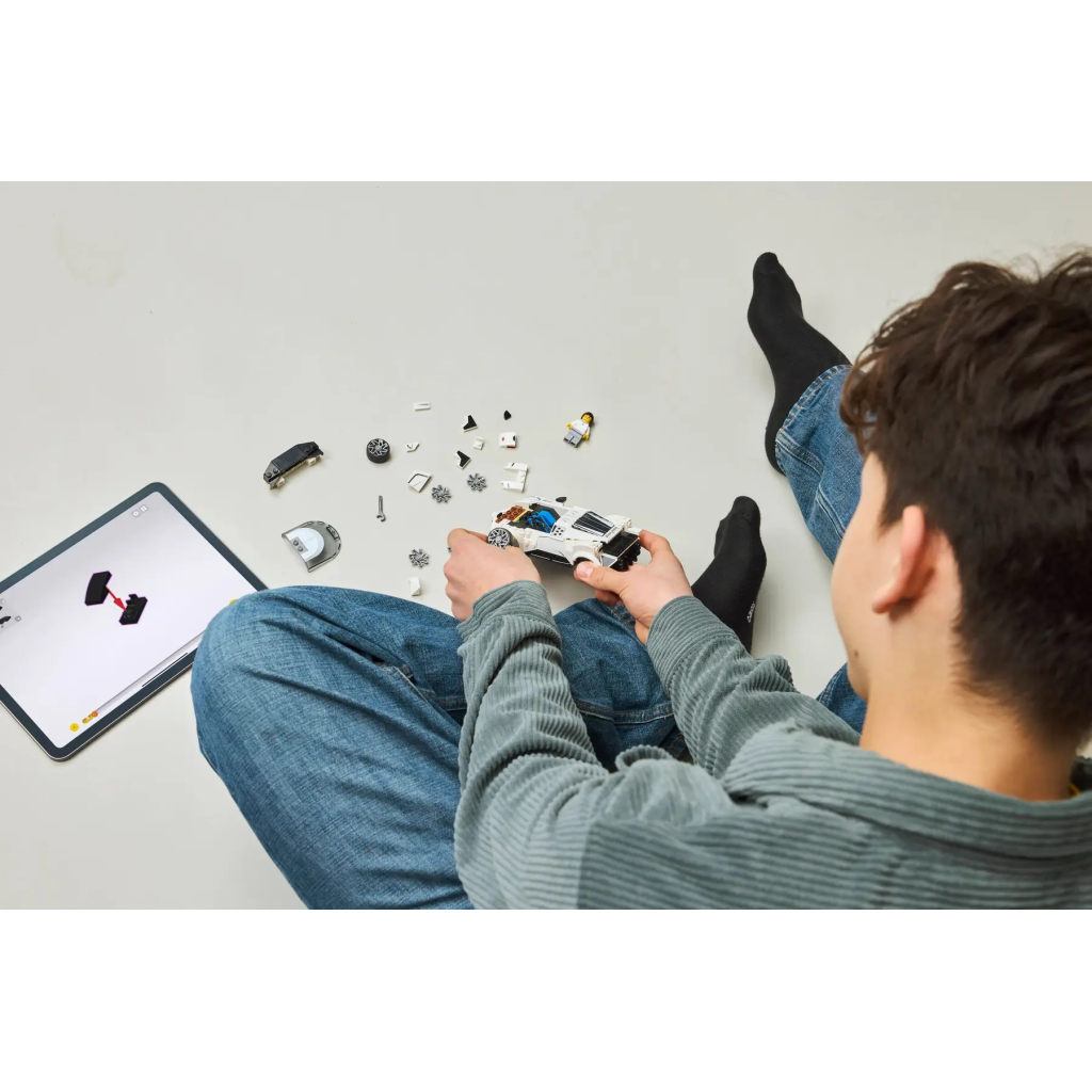 Конструктор LEGO Speed Champions Спортивний гіперкар Bugatti Centodieci (77240) - зображення 7