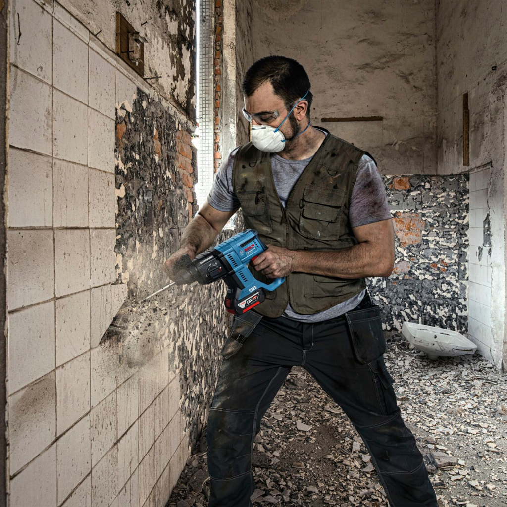 Набір електроіструментів Bosch електичних GBH 180-LI+GSR 180-LI в кейсі+2xGBA 18V 4.0Ah+GAL 18V-40 (0.615.990.M31) - зображення 7