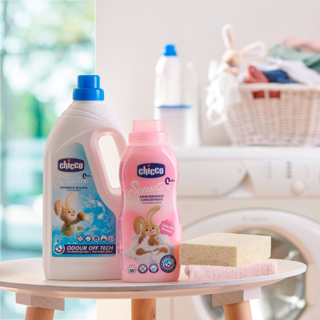 Кондиціонер для білизни Chicco Sensitive Delicate Flowers пом'якшувач тканин 750 мл (8058664122462) - изображение 6
