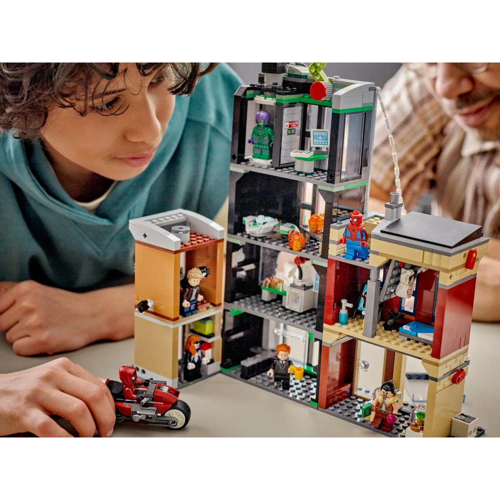 Конструктор LEGO Super Heroes Людина-павук проти Оскорпа (76324) - зображення 10