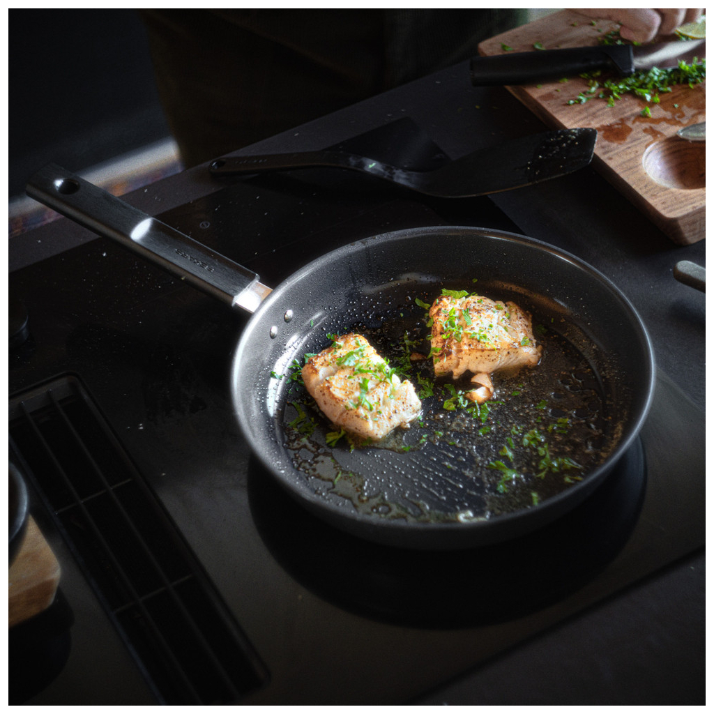 Сковорода Fiskars Hard Face 28 см (1075520) - зображення 6