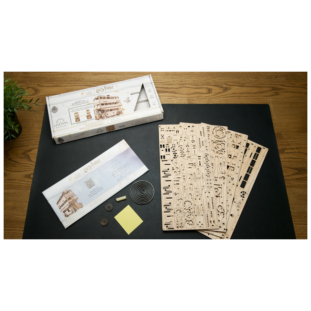 Конструктор Ugears Лицарський автобус (6337401) - зображення 9