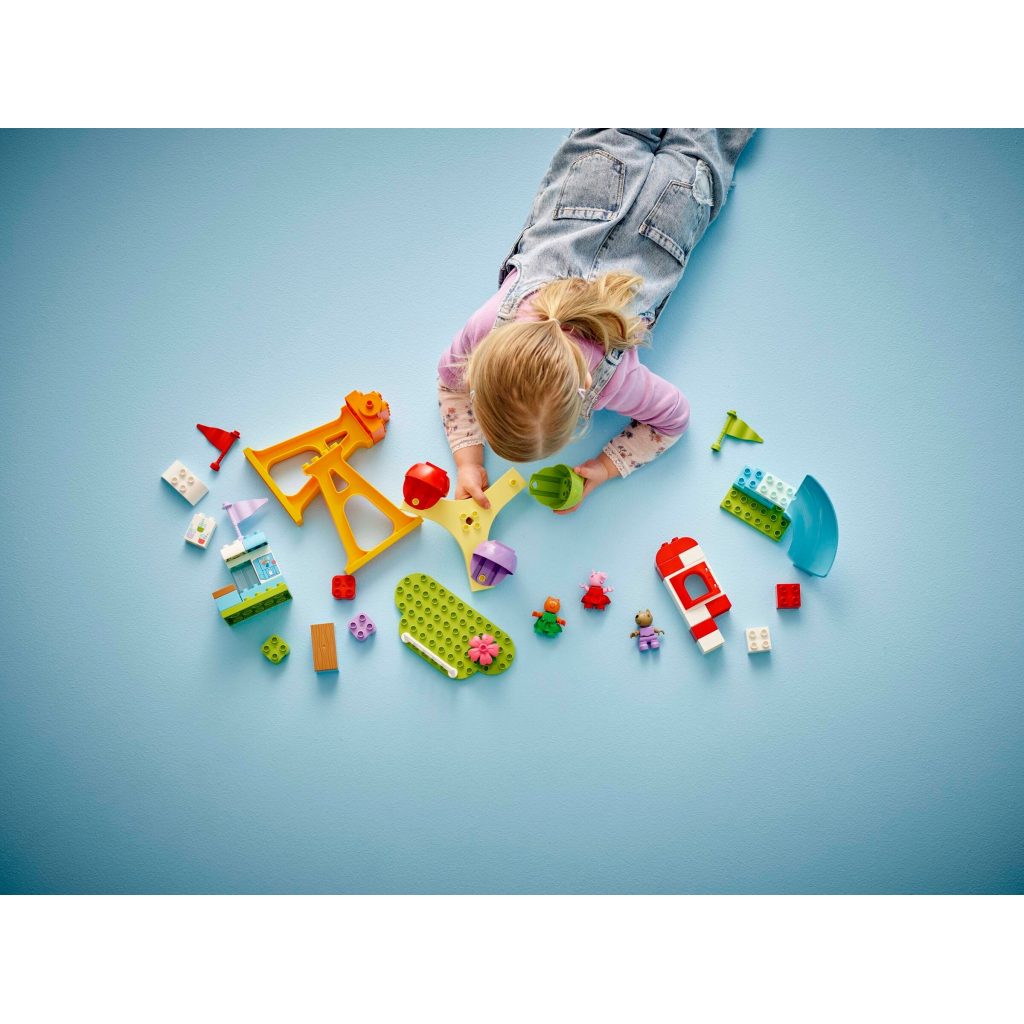 Конструктор LEGO DUPLO Peppa Pig Ярмарок розваг (10453) - изображение 7