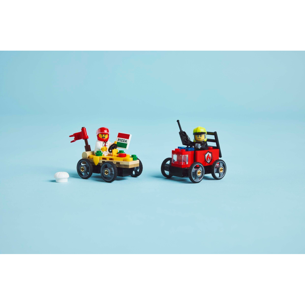 Конструктор LEGO City Піца-авто проти пожежної машини Набір перегонів (60458) - зображення 9