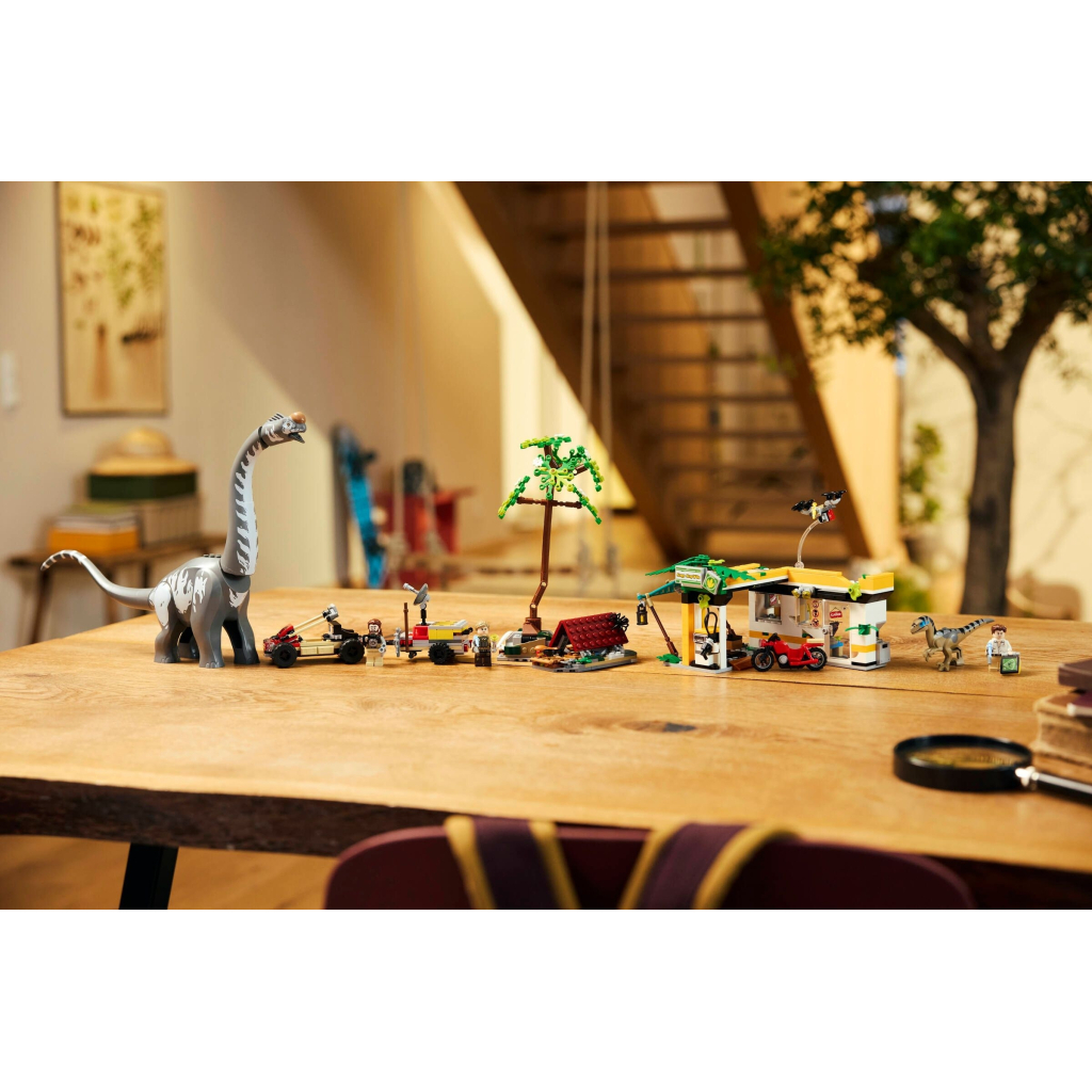 Конструктор LEGO Jurassic World Місія з відстеження раптора і титанозавра (76973) - зображення 12