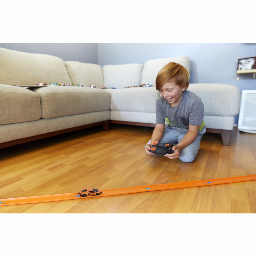 Радіокерована іграшка Hot Wheels Lamborghini Revuelto (HWW55) - зображення 5