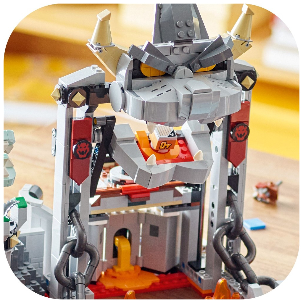 Конструктор LEGO Super Mario Битва у замку Драй Боузера. Додатковий набір 1321 деталь (71423) - зображення 7