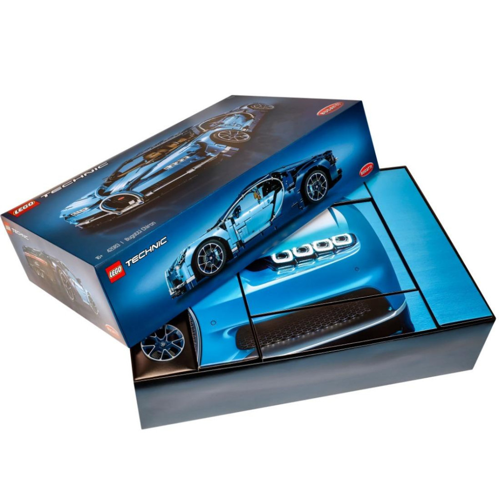 Конструктор LEGO Автомобіль Bugatti Chiron 3599 деталей (42083) - зображення 11