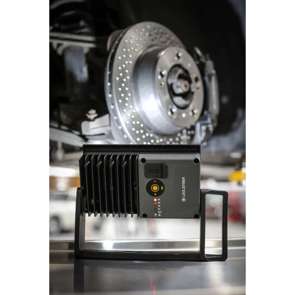 Ліхтар LedLenser IF4R з функцією PowerBank (502001) - зображення 7