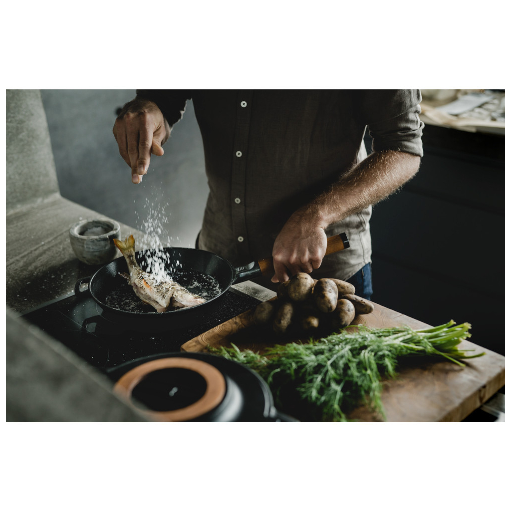 Сковорода Fiskars Norden чавунна 26 см (1026569) - зображення 7