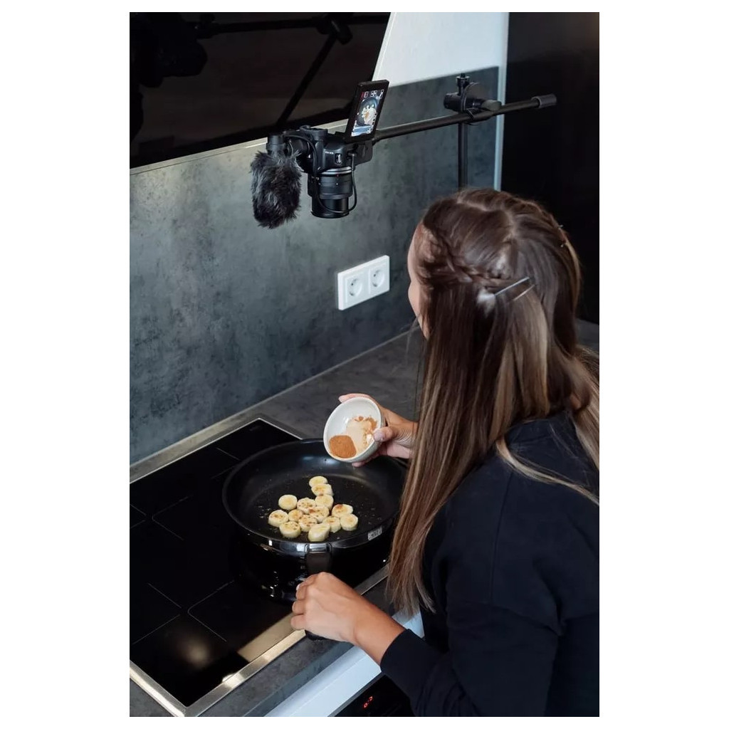 Цифровий фотоапарат Canon EOS R50 RF-S 18-45 IS STM + RF-S 55-210 IS STM Black (5811C034) - изображение 12