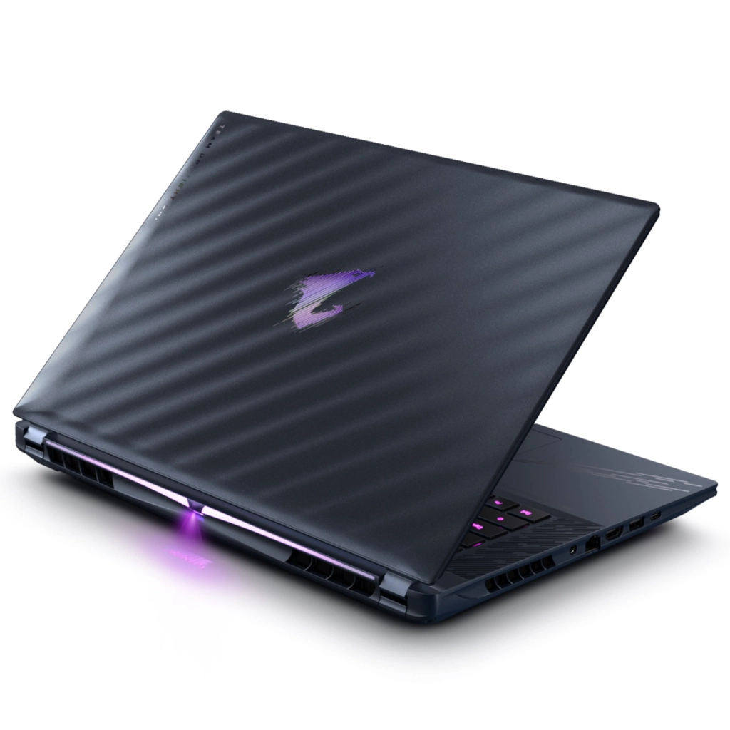 Ноутбук GIGABYTE Aorus Master 16 BZH (BZHC6UAE65SP) - зображення 6