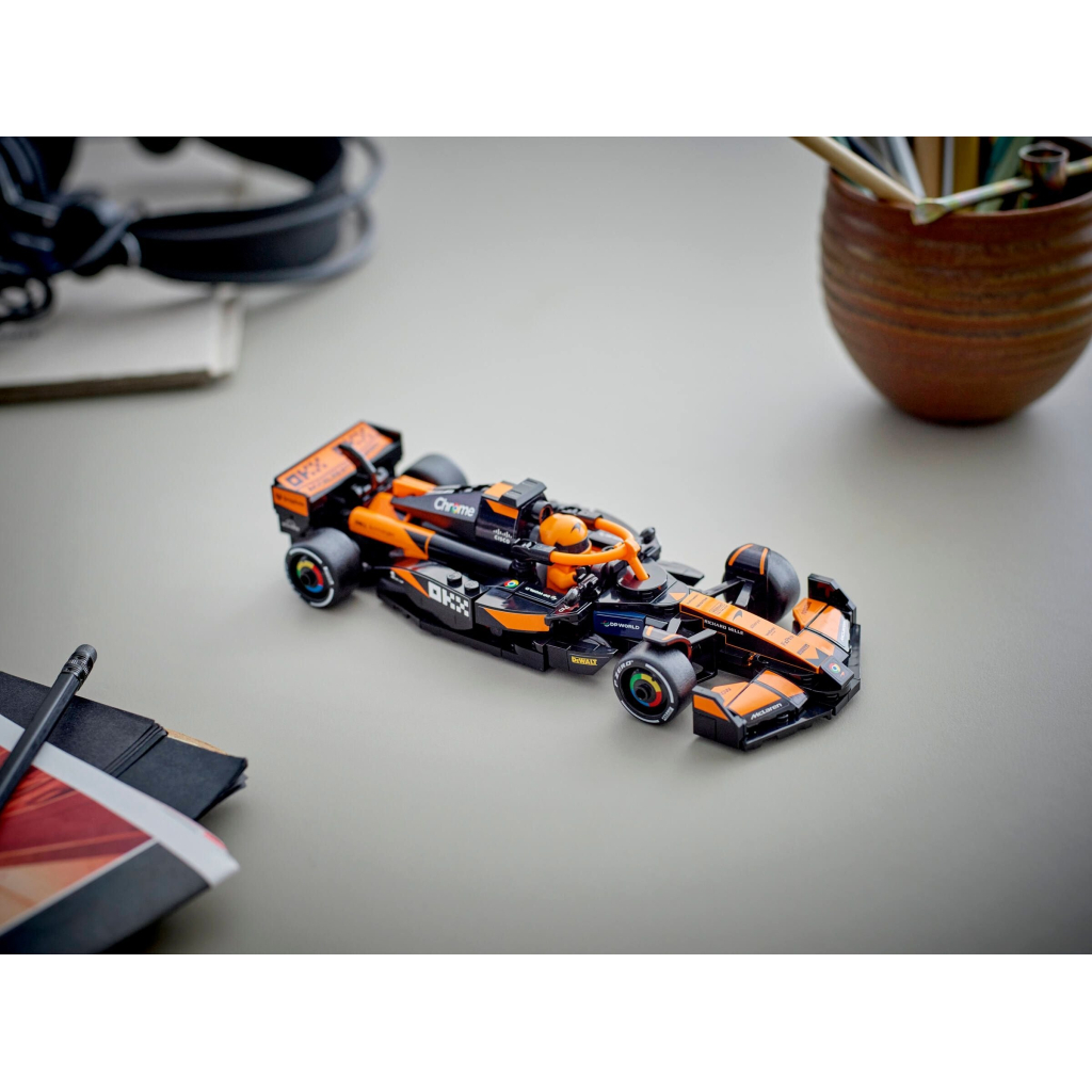 Конструктор LEGO Speed Champions Автомобіль для перегонів McLaren F1 Team MCL38 (77251) - зображення 10